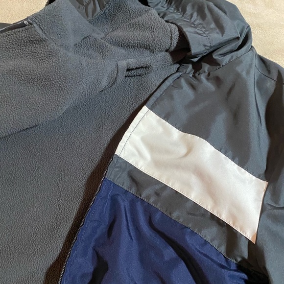 Waterproof reversible fleece jacket - Picture 2 of 5